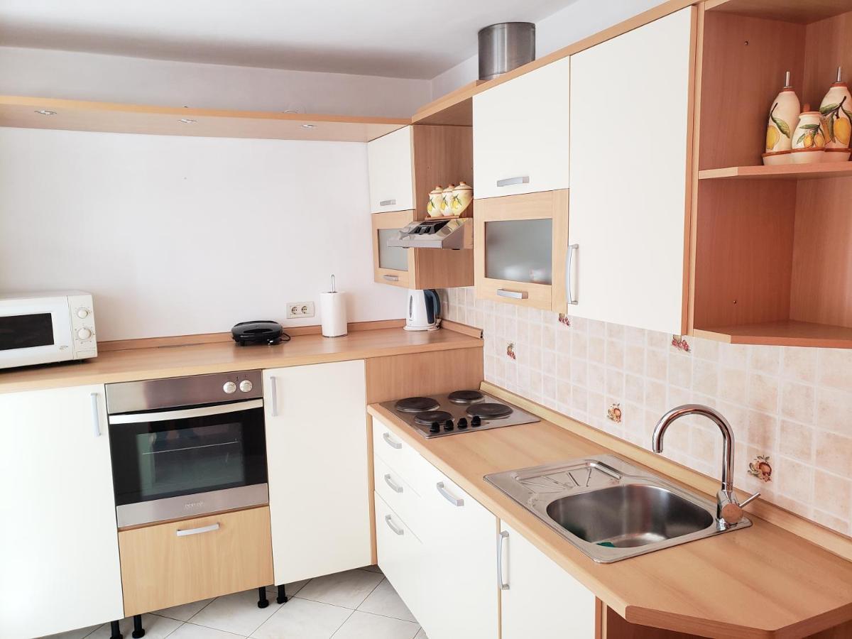 Risika Apartmani Exterior foto